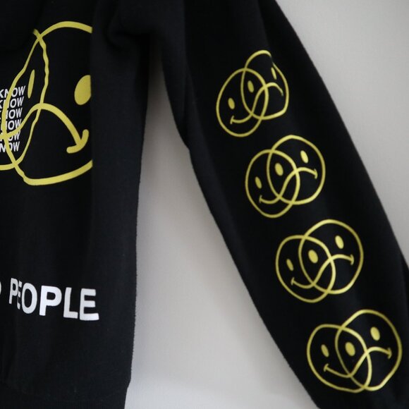Young & Reckless hoodie, youth size L (14) - teen happy sad smiley positive - Picture 4 of 4